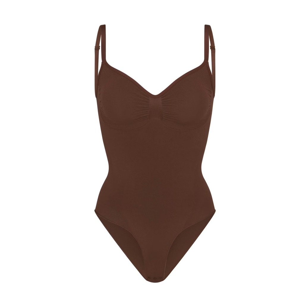 SKIMS Seamless Sculpt Bodysuit Cocoa S/M Shapewear Compression Thong Body‎ Suit